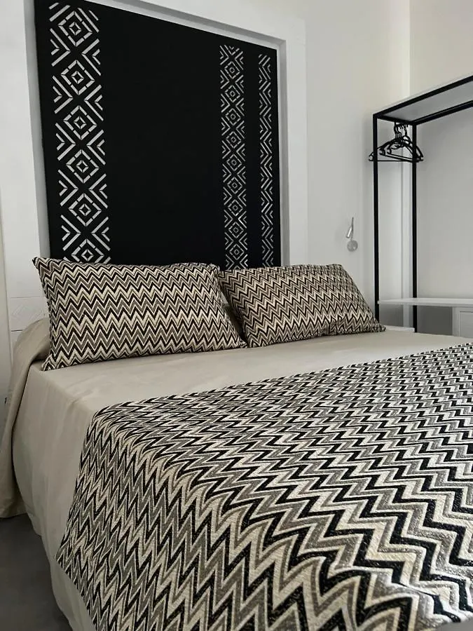סנטה טרזה גאיורה La Maison Del Corso 0*, סנטה טרזה גאיורה